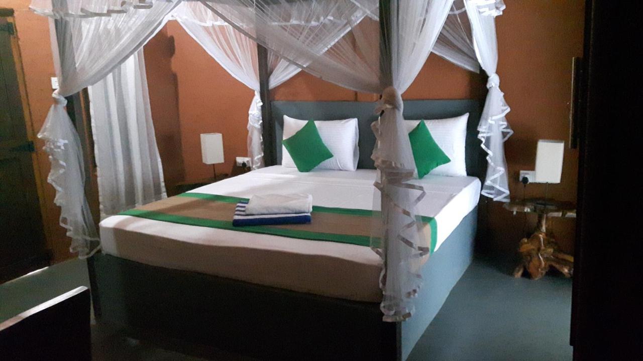 Cloudz Sigiriya Hotel Buitenkant foto